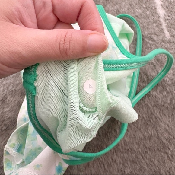 Lululemon Power Y Tank - Picture 8 of 12